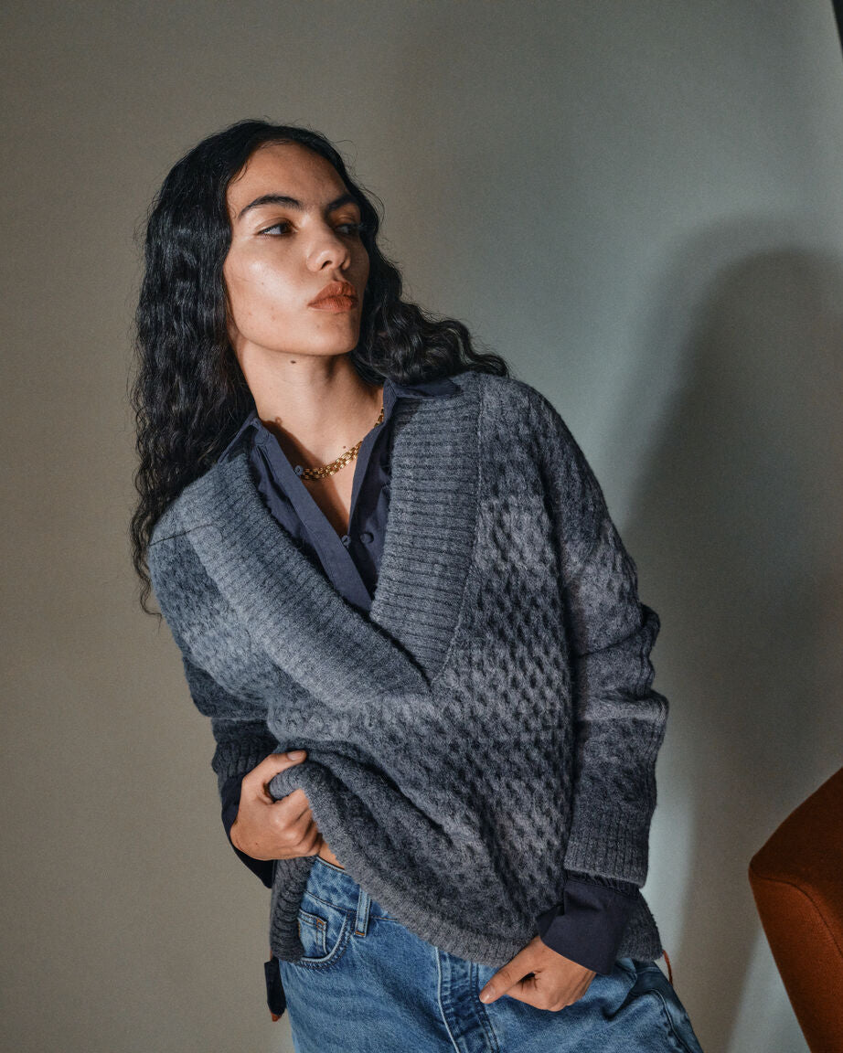 Modelshot / Black / Detail